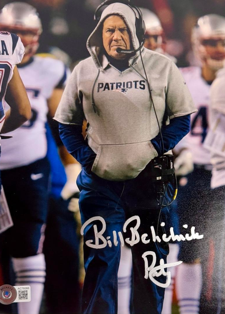 Bill Belichick Signed 8x10 Photo New England Patrios - Beckett COA